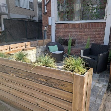 Appartement Spacieux Avec Parking Et Terrasse De Panne Dış mekan fotoğraf