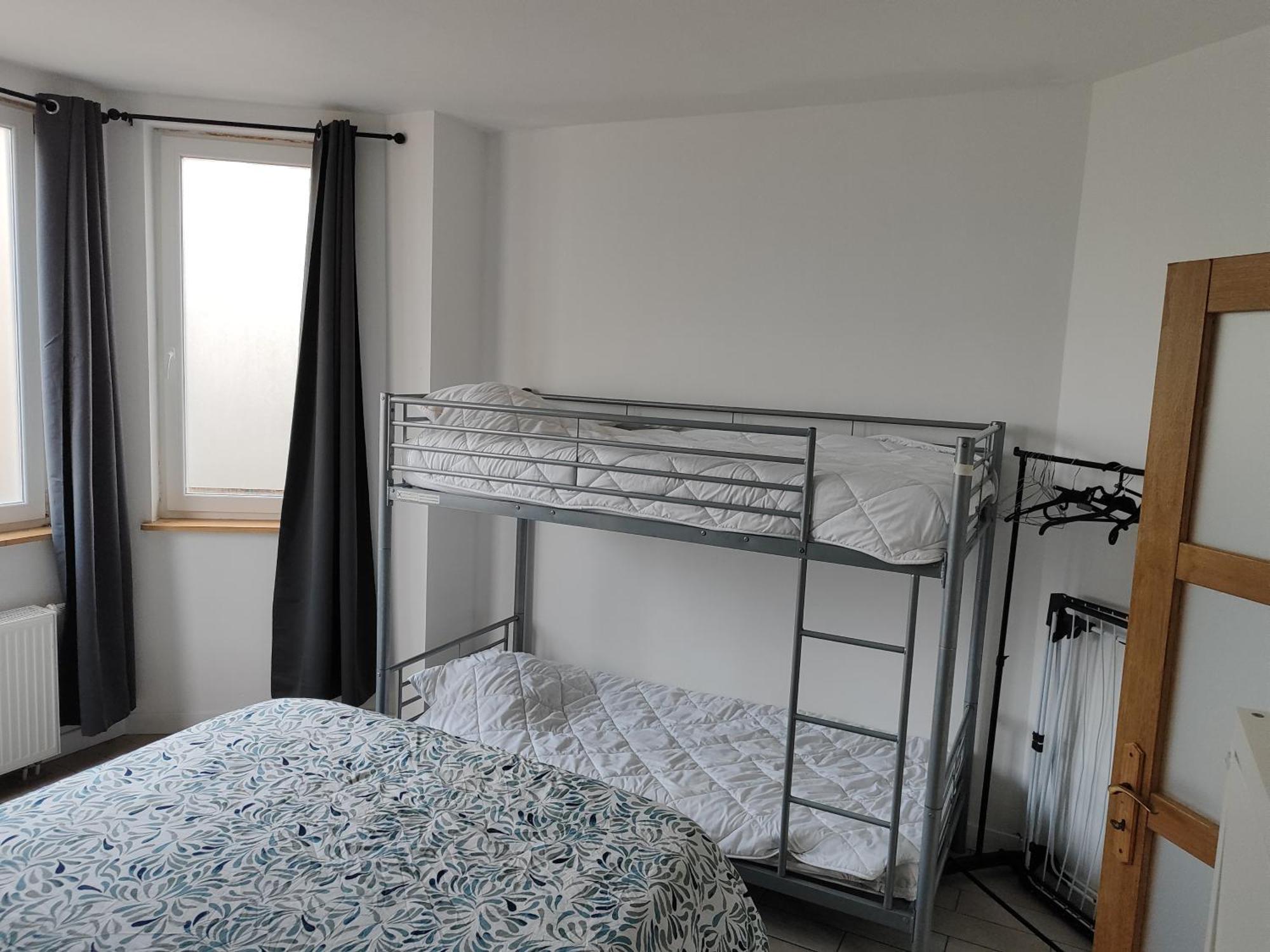 Appartement Spacieux Avec Parking Et Terrasse De Panne Dış mekan fotoğraf