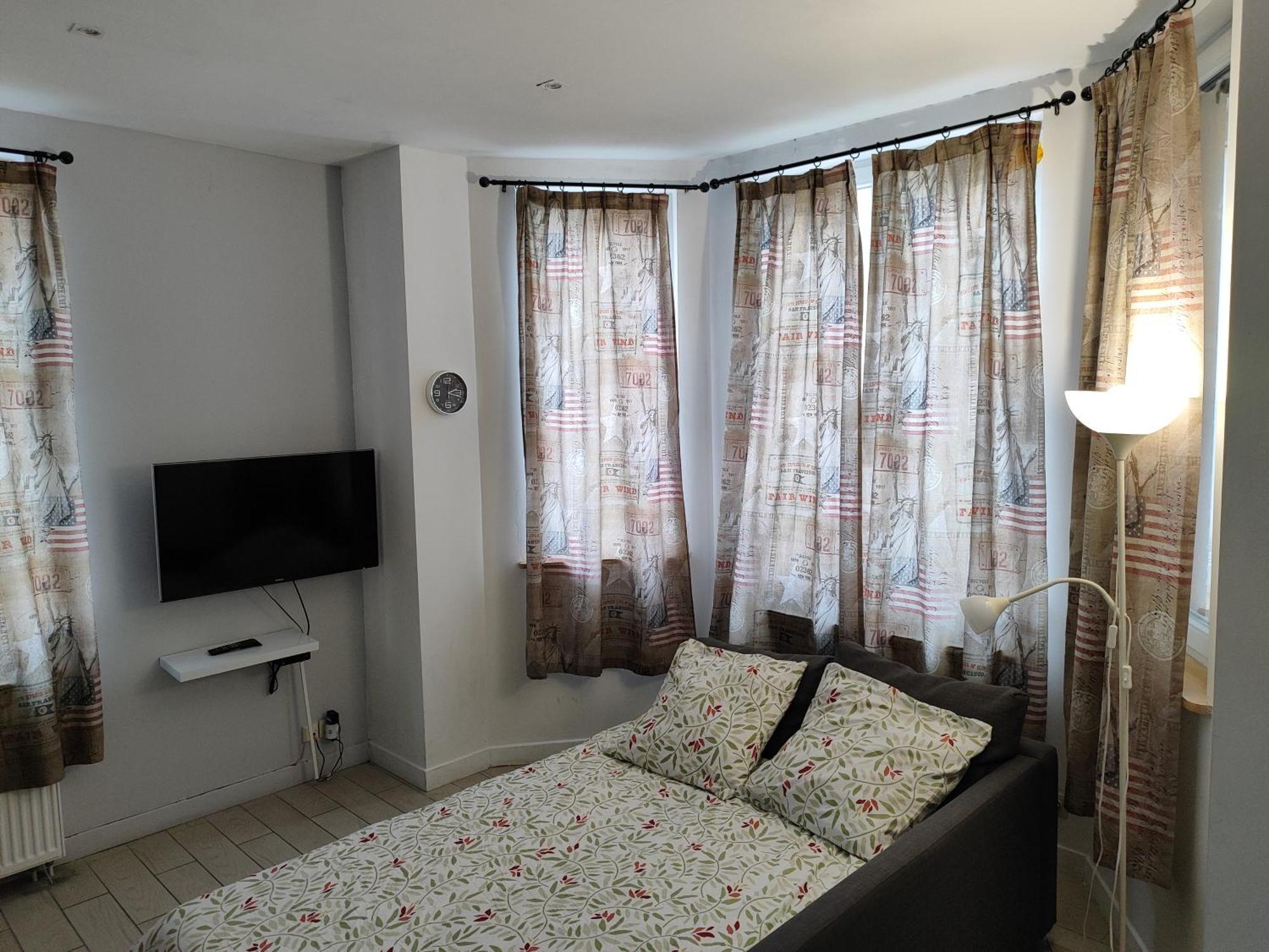 Appartement Spacieux Avec Parking Et Terrasse De Panne Dış mekan fotoğraf