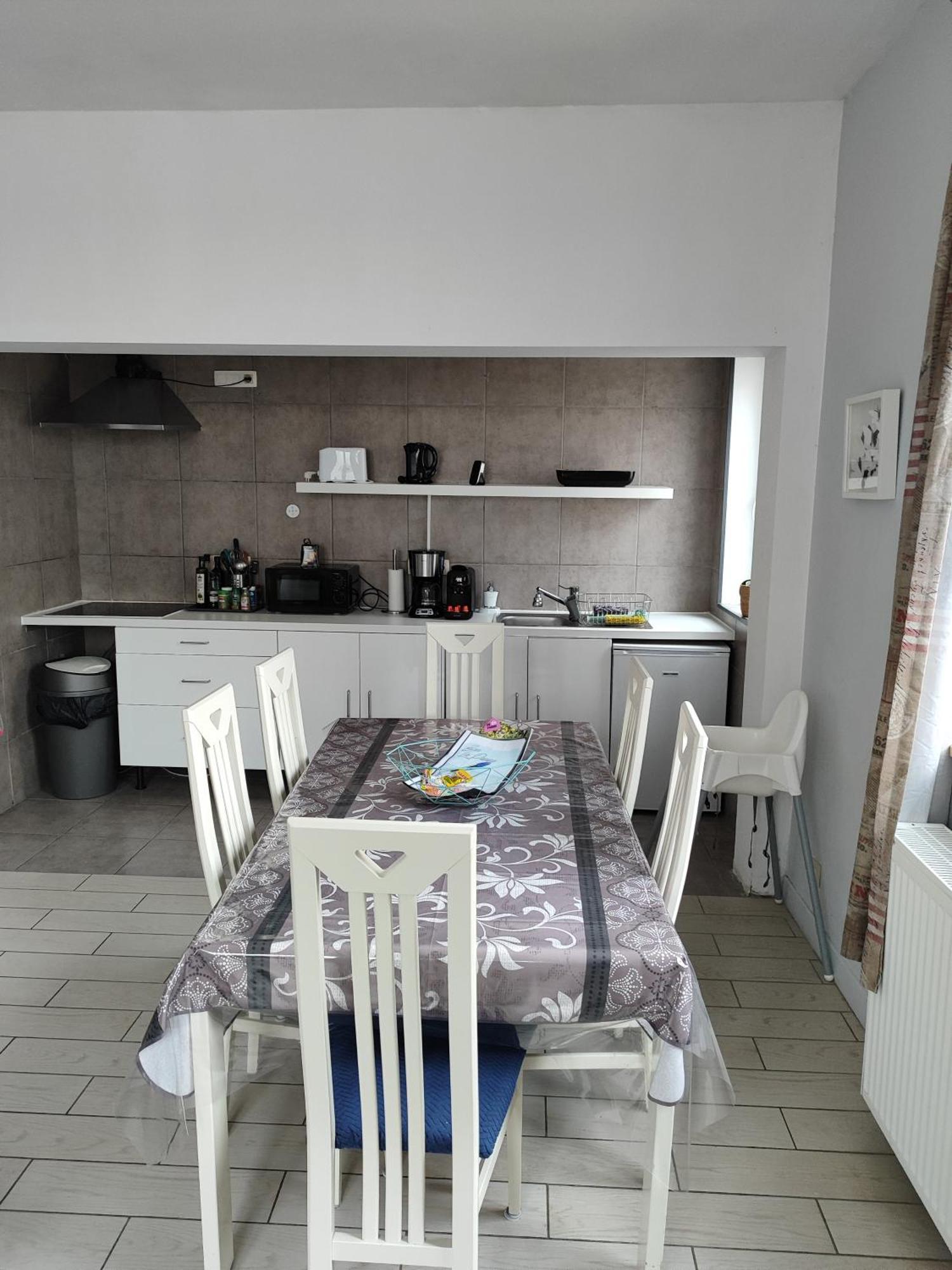 Appartement Spacieux Avec Parking Et Terrasse De Panne Dış mekan fotoğraf